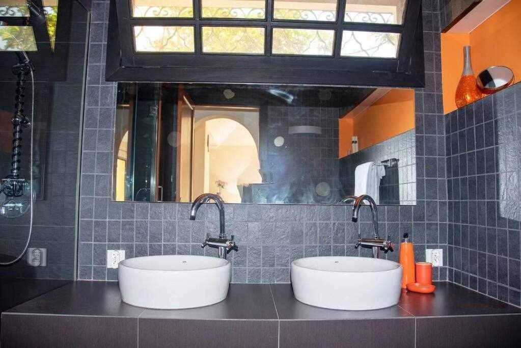 Aurora Mari Villa Your Dream Steps From The Ocean Shore Caleta De Fuste Exterior photo