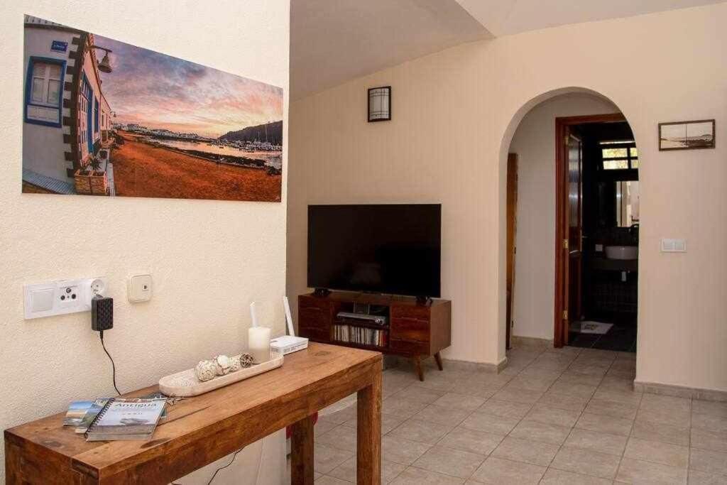 Aurora Mari Villa Your Dream Steps From The Ocean Shore Caleta De Fuste Exterior photo